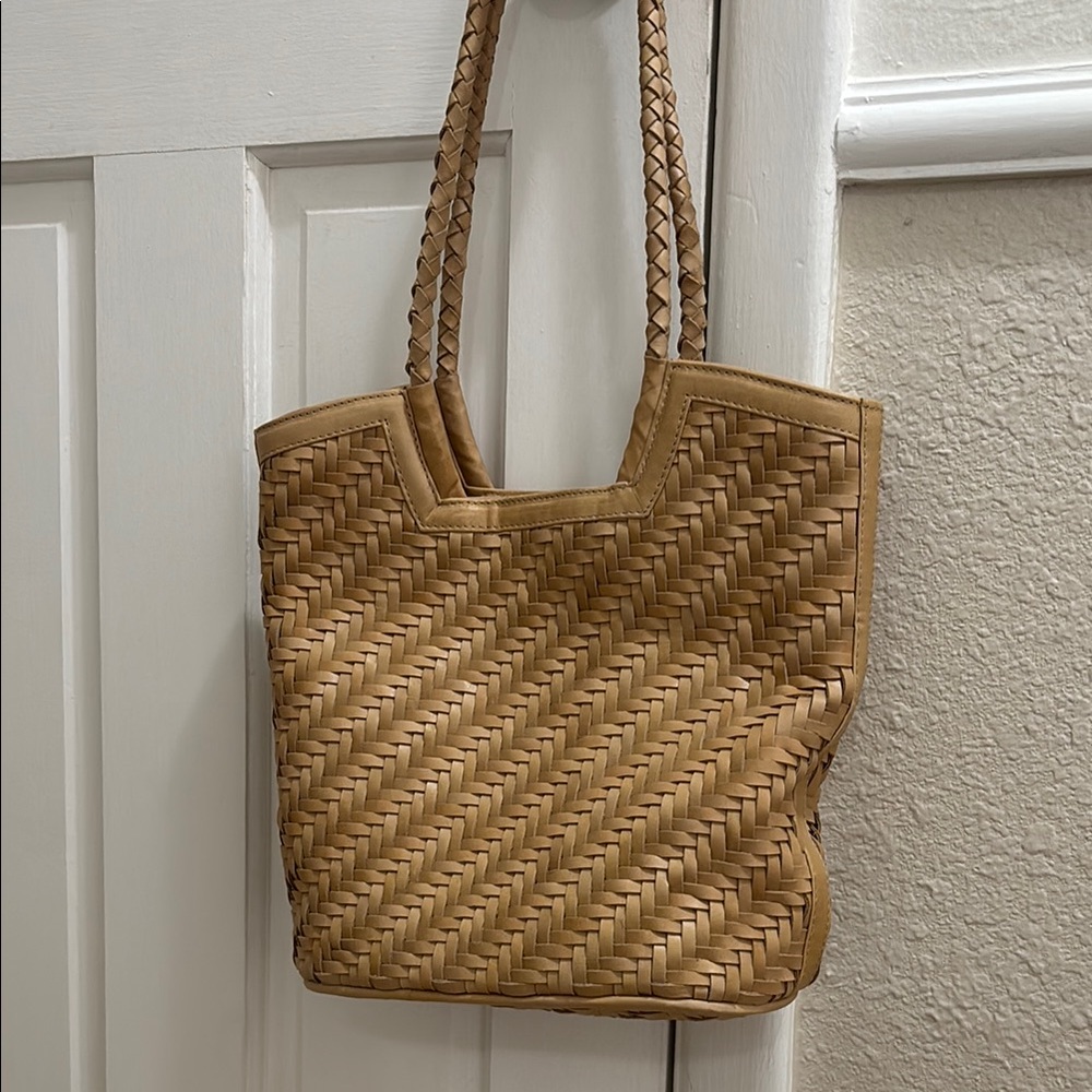 Tan Woven Tote with Geometric Pattern